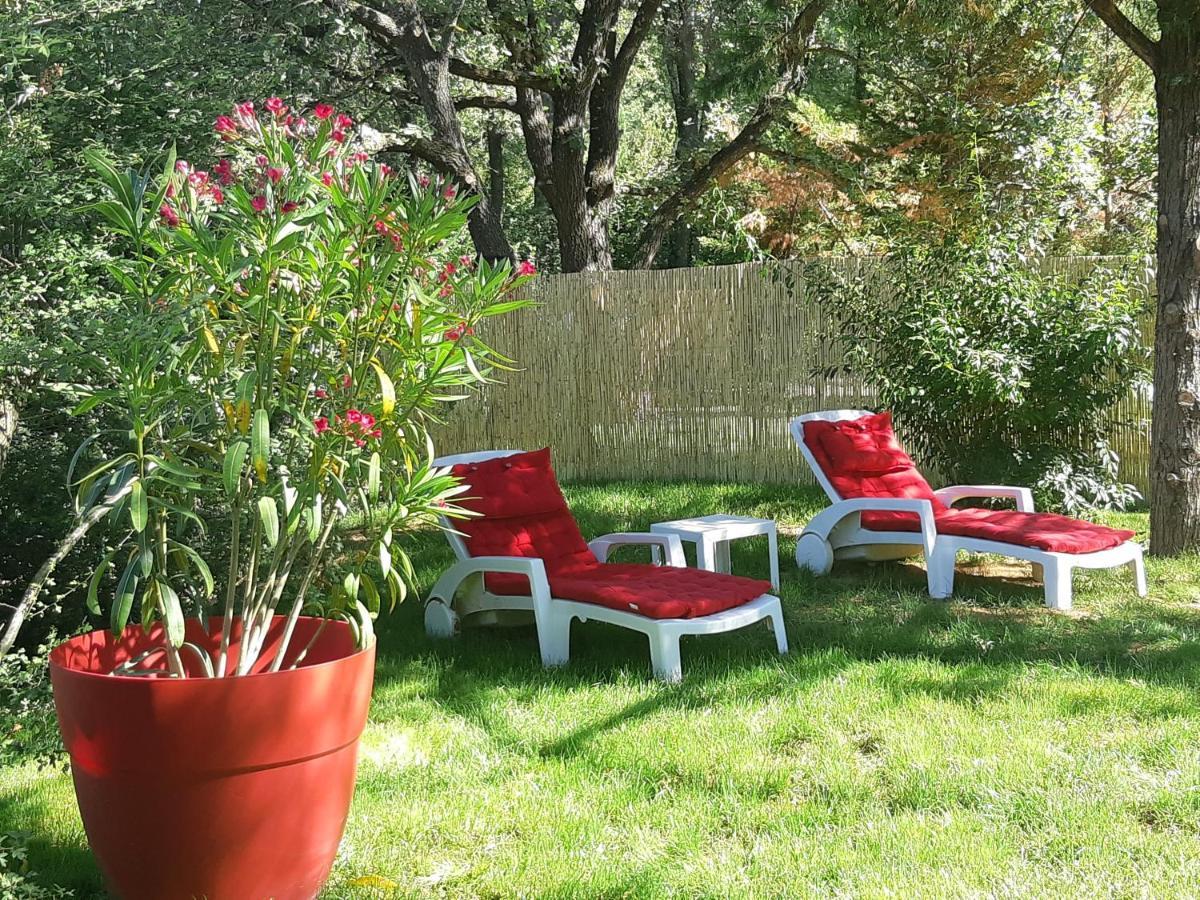 Suite Avec Jardin Entre Aix En Provence, Luberon Et Verdon Peyrolles-en-Provence Екстер'єр фото